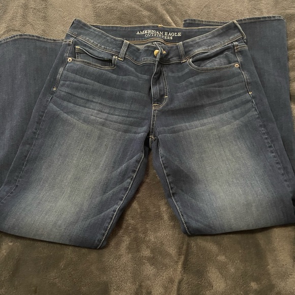 American Eagle Jeans - Picture 2 of 3